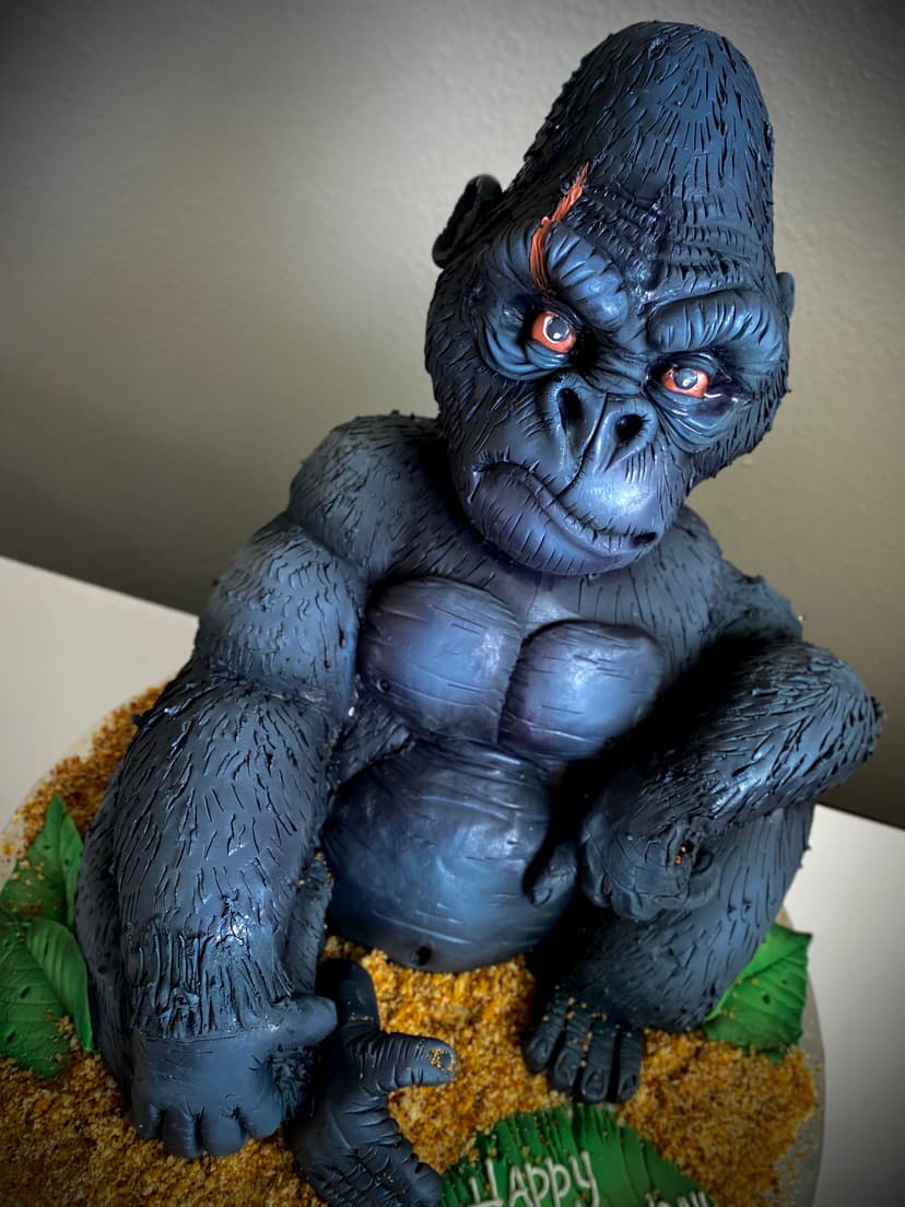 Gorilla cake from the Zoo